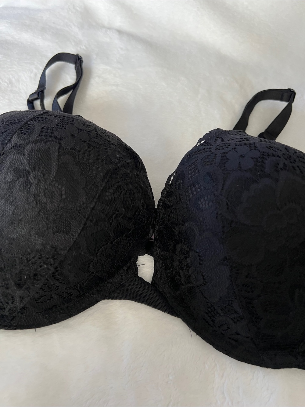 Victoria's Secret Black Floral Lace Push-Up Bra - Picture 2 of 8